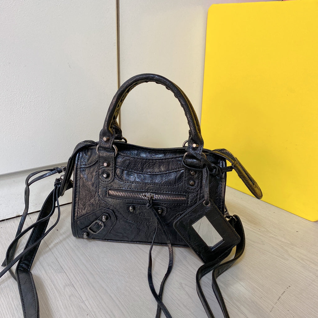 Luxury Vintage Elyn Bag